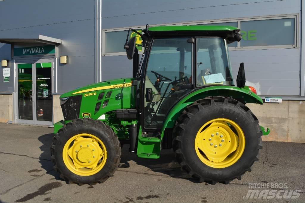 John Deere 5058E Τρακτέρ