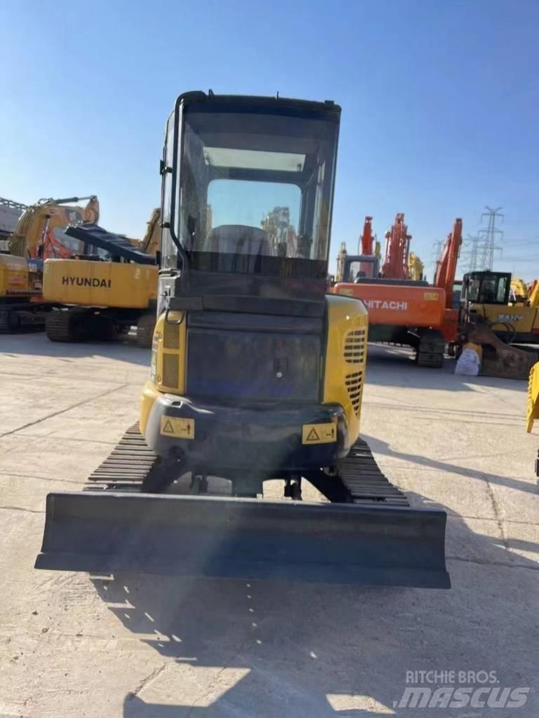 Komatsu PC 35 Εκσκαφάκι (διαβολάκι) < 7t
