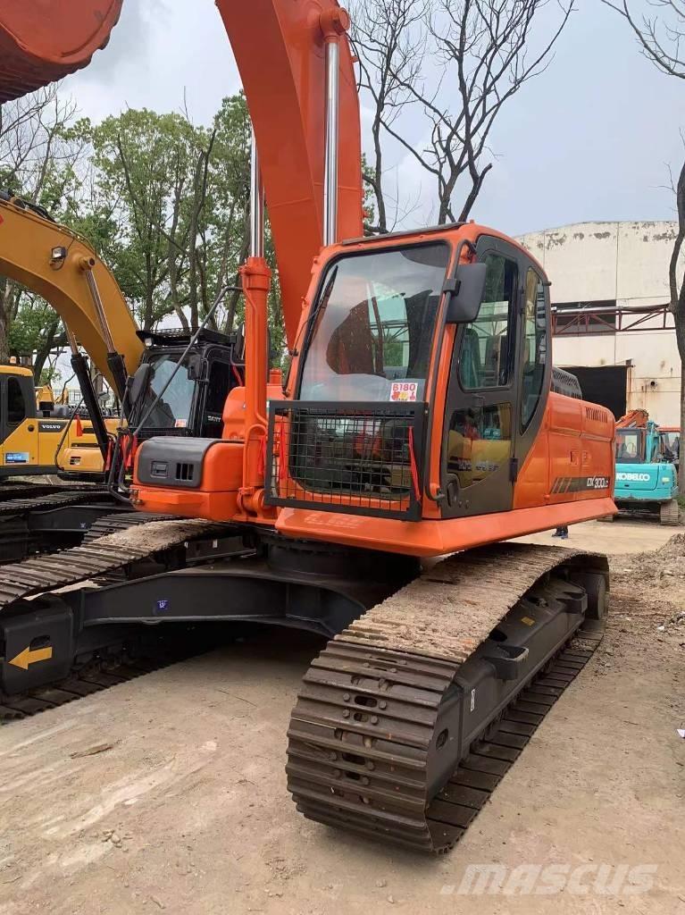 Doosan DX 300 Εκσκαφείς με ερπύστριες