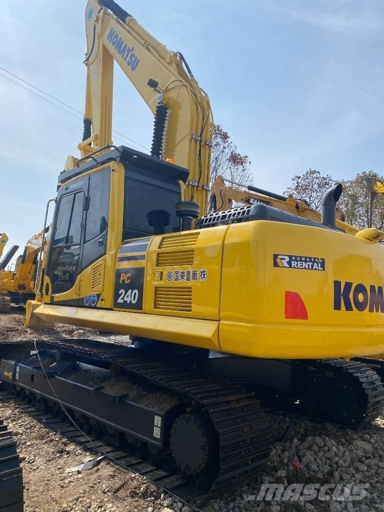 Komatsu 240LC-8 Εκσκαφείς με ερπύστριες
