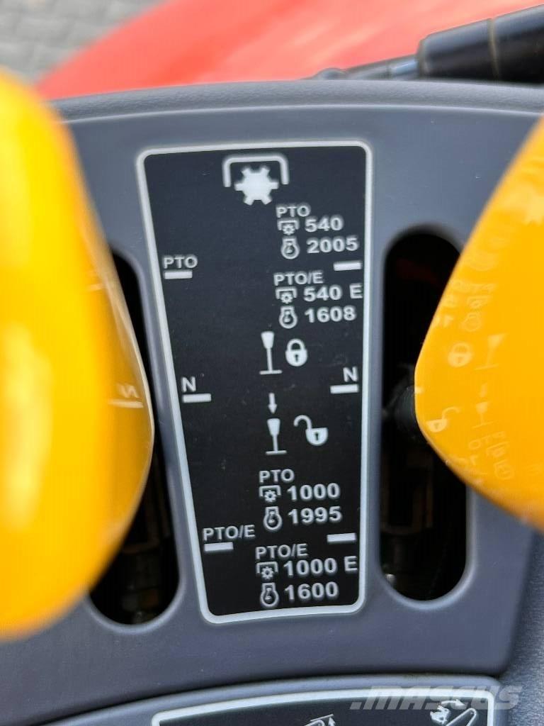 Kubota M 7153 Τρακτέρ