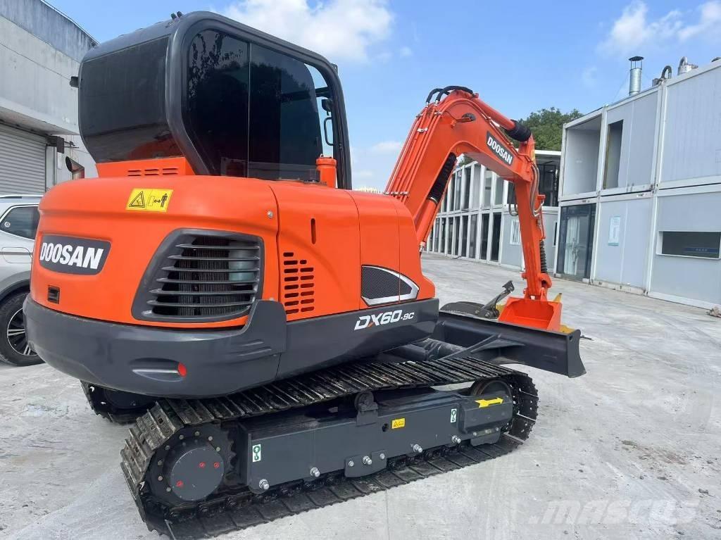 Doosan DX 60 Εκσκαφάκι (διαβολάκι) < 7t