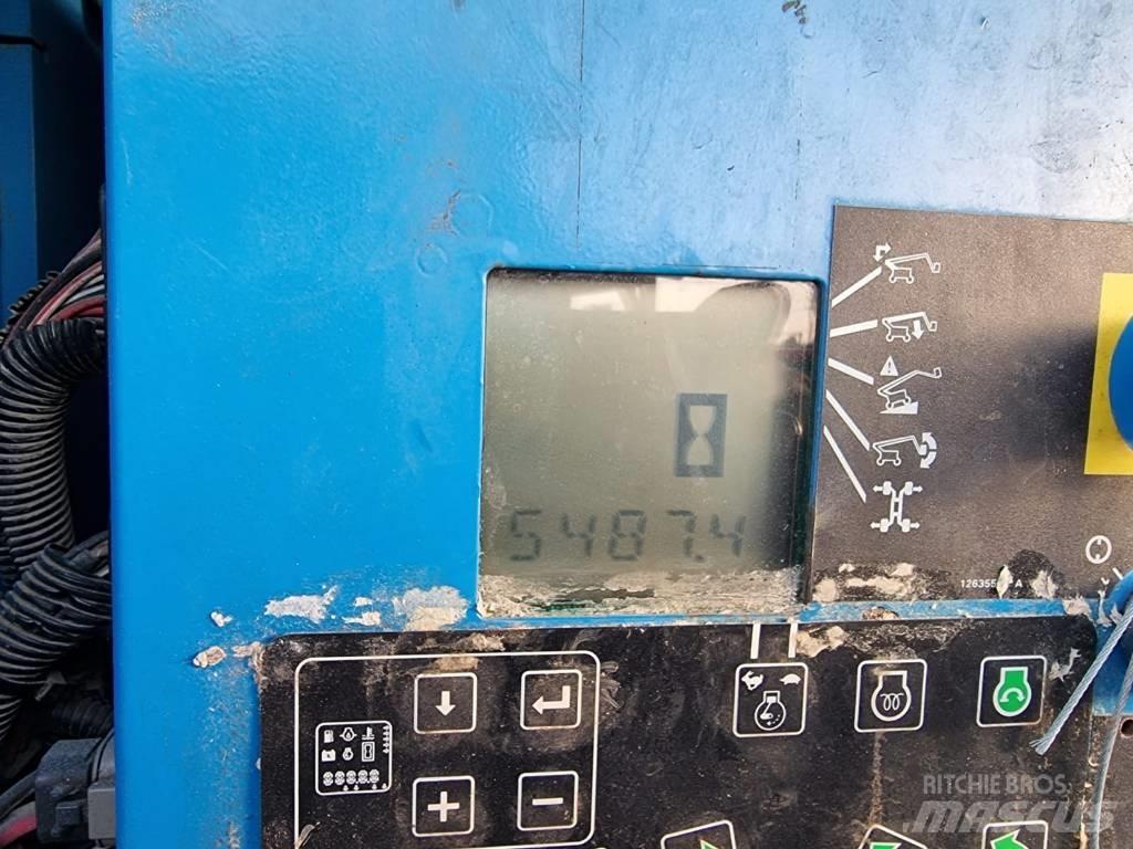 Genie Z 135 4x4 Ανυψωτήρες με αρθρωτό βραχίονα