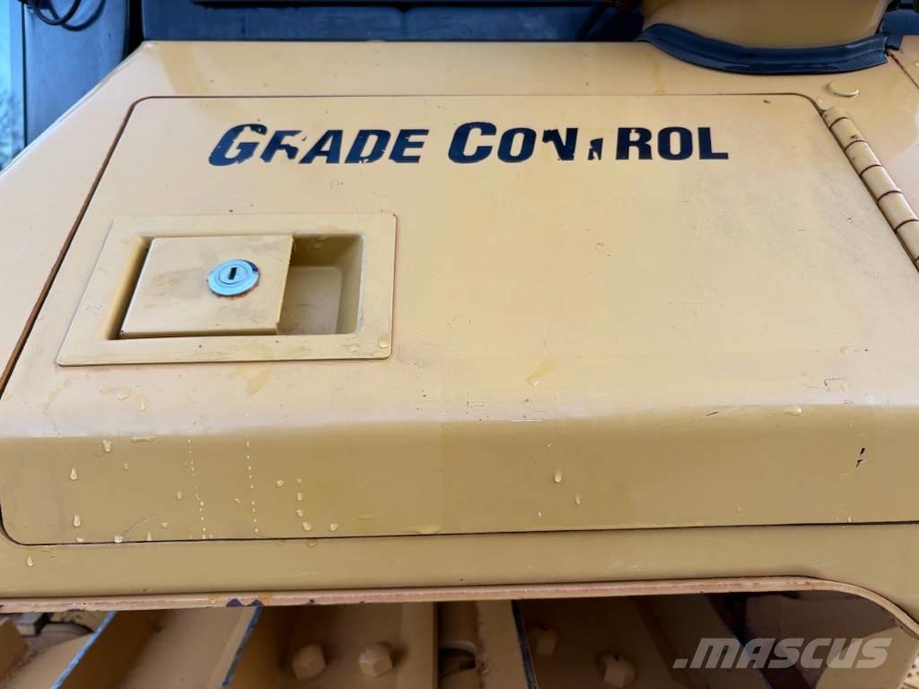 CAT D 6 N XL Μπουλντόζες με ερπύστριες