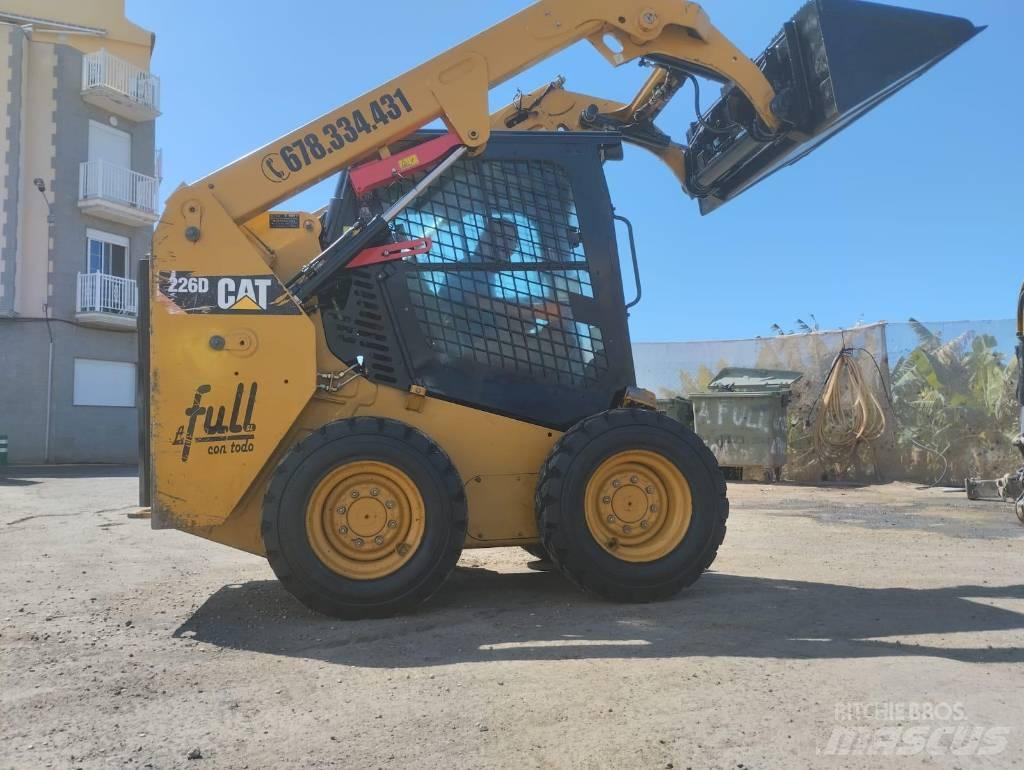 CAT 226 D Φορτωτάκια
