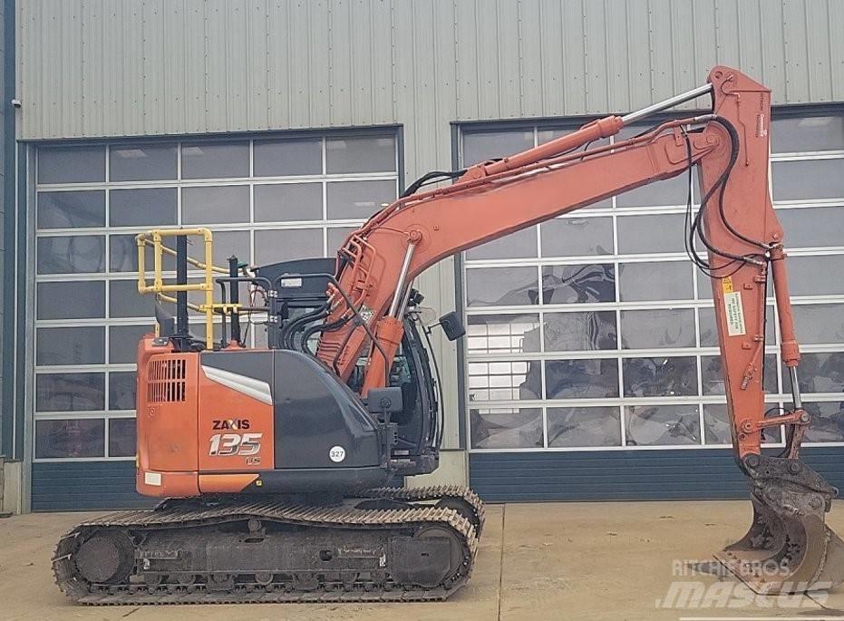 Hitachi ZX135US-7 Εκσκαφείς με ερπύστριες