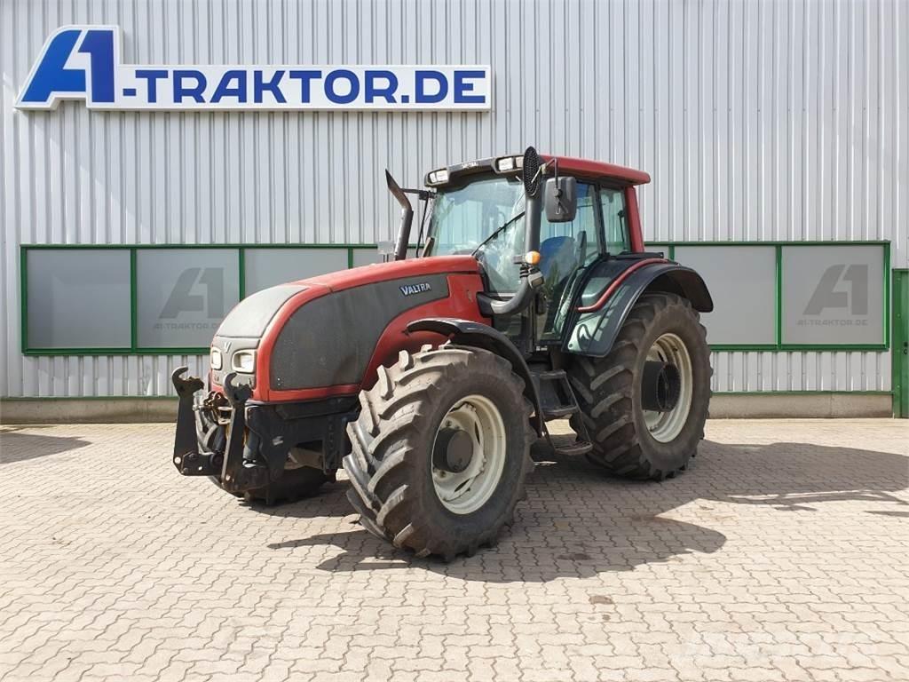 Valtra T151 Τρακτέρ