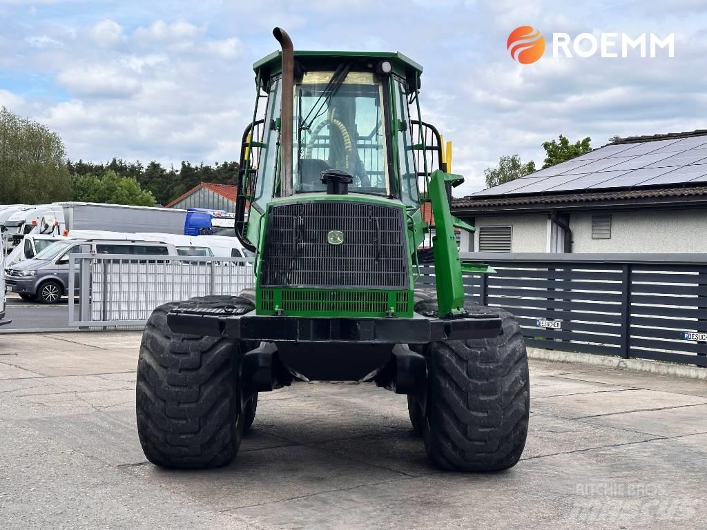John Deere 1110 D Μεταφορείς ξυλείας