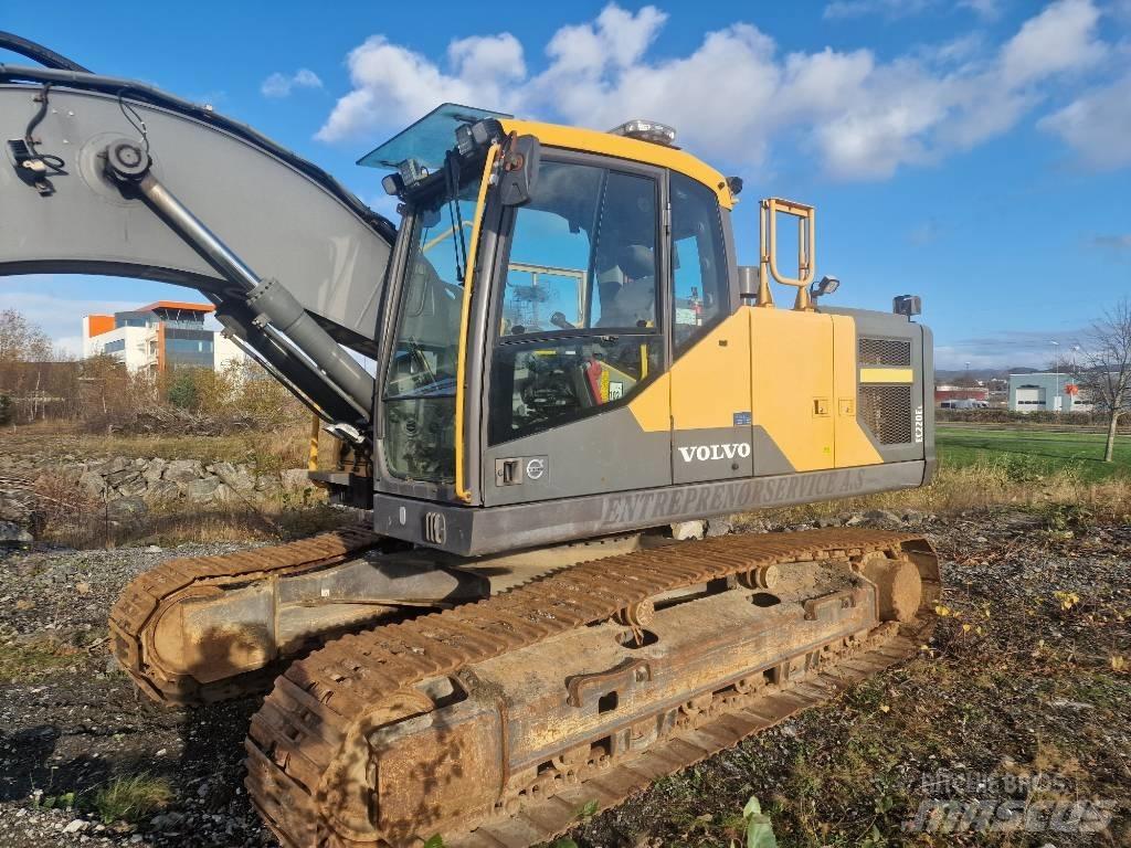 Volvo 220E Εκσκαφείς με ερπύστριες