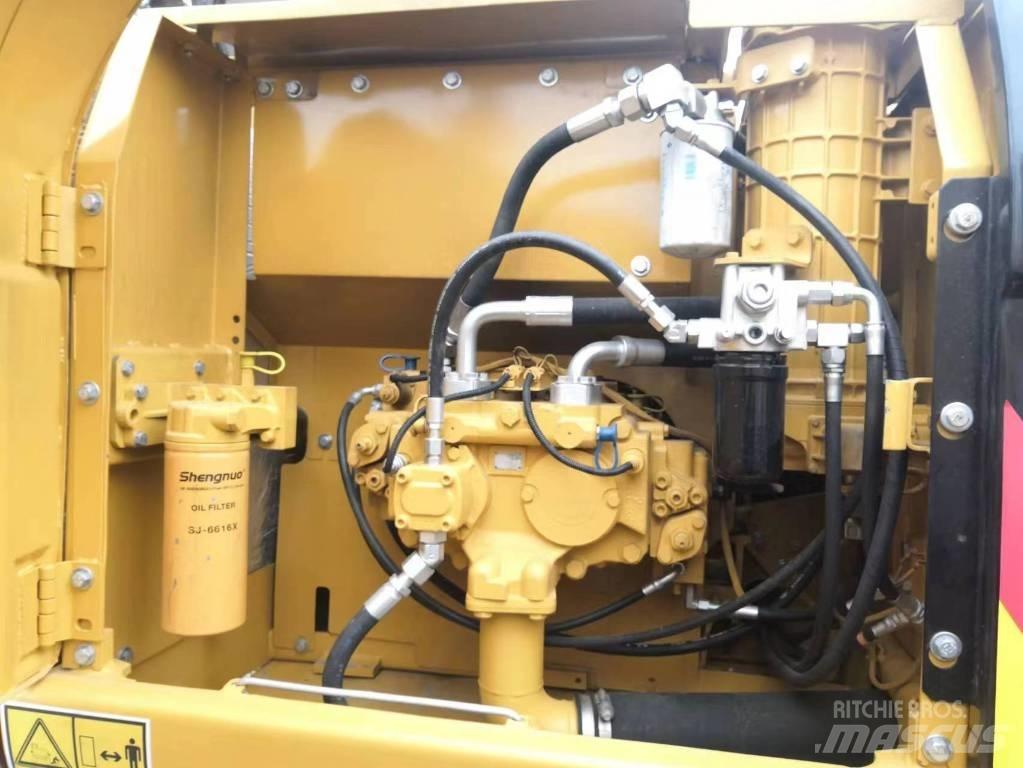CAT 320 D L Εκσκαφείς με ερπύστριες