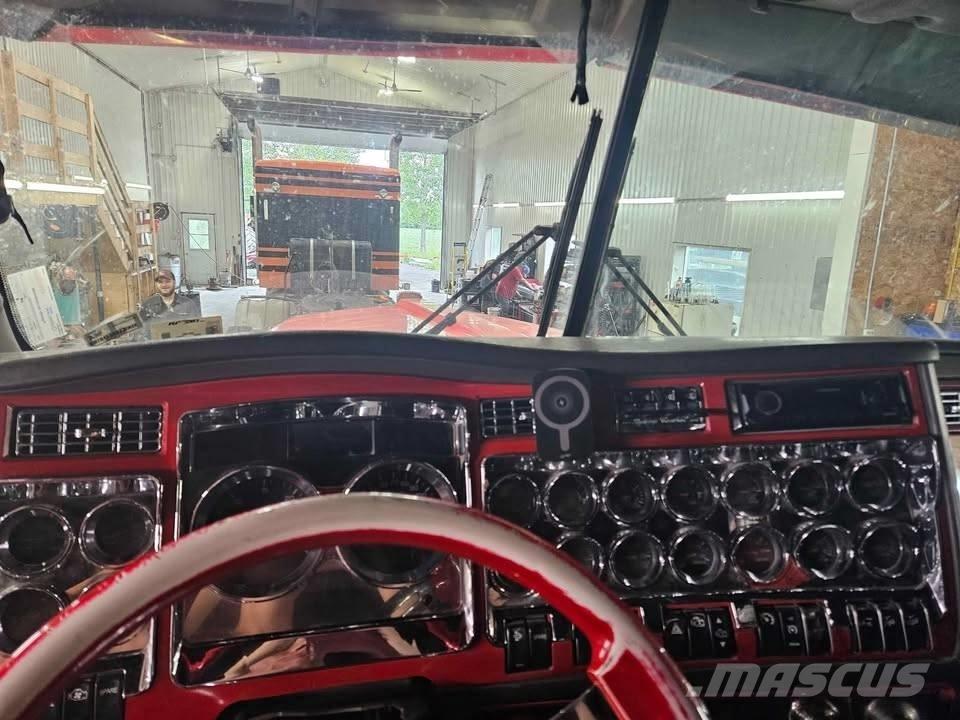 Kenworth W 900 L Τράκτορες