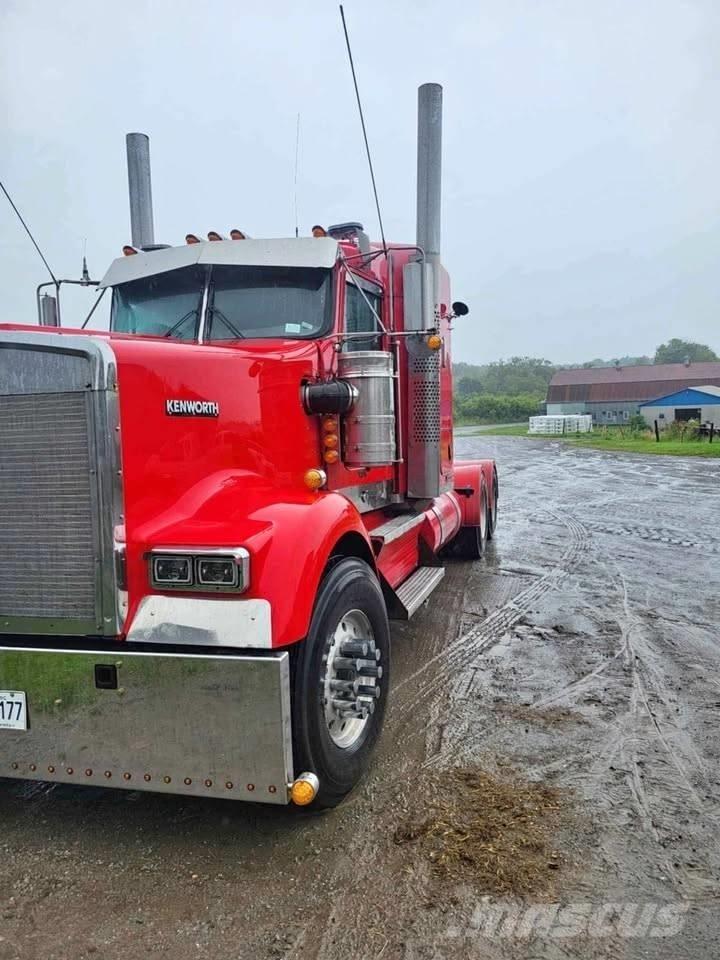 Kenworth W 900 L Τράκτορες