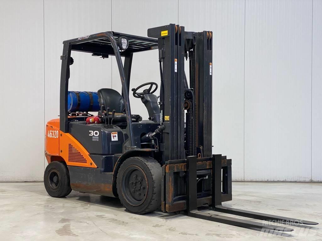 Doosan G30N-7 Περονοφόρα ανυψωτικά κλαρκ με φυσικό αέριο LPG