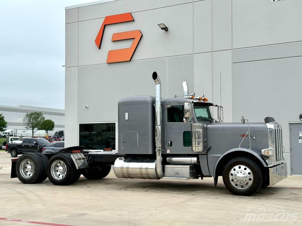 Peterbilt 389 Τράκτορες