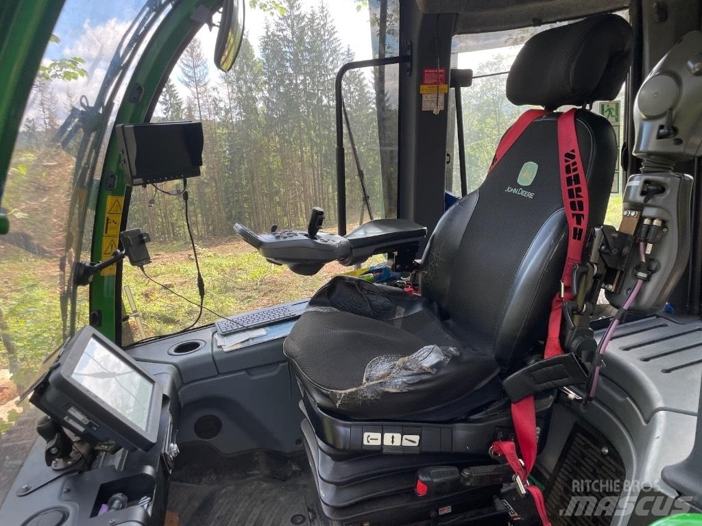John Deere 1270G 8WD Θεριζοαλωνιστικές μηχανές