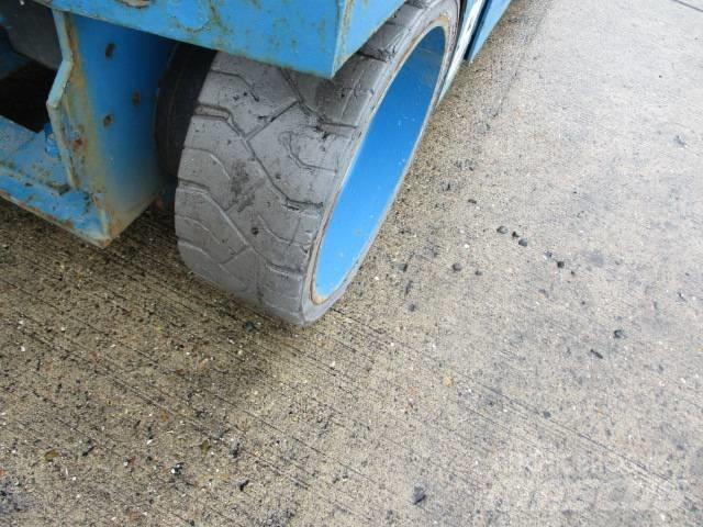 Genie GS 3246 (962) Ανυψωτήρες ψαλιδωτής άρθρωσης