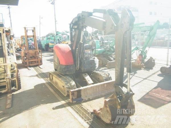 Komatsu PC30UU-3 Εκσκαφάκι (διαβολάκι) < 7t