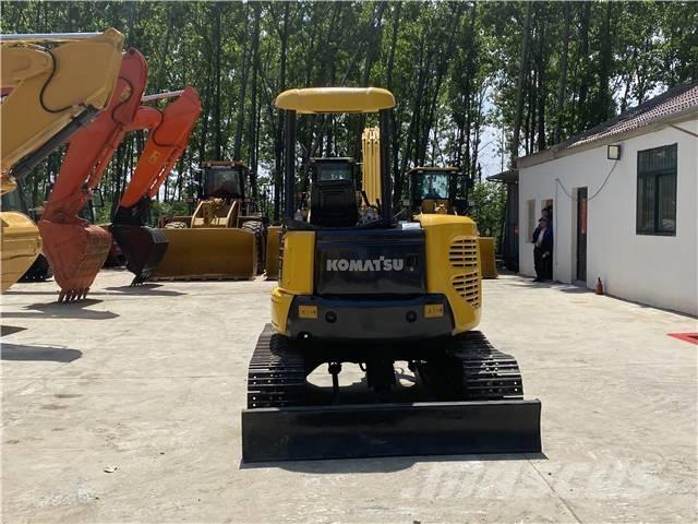 Komatsu PC35MR-2 Εκσκαφείς με ερπύστριες