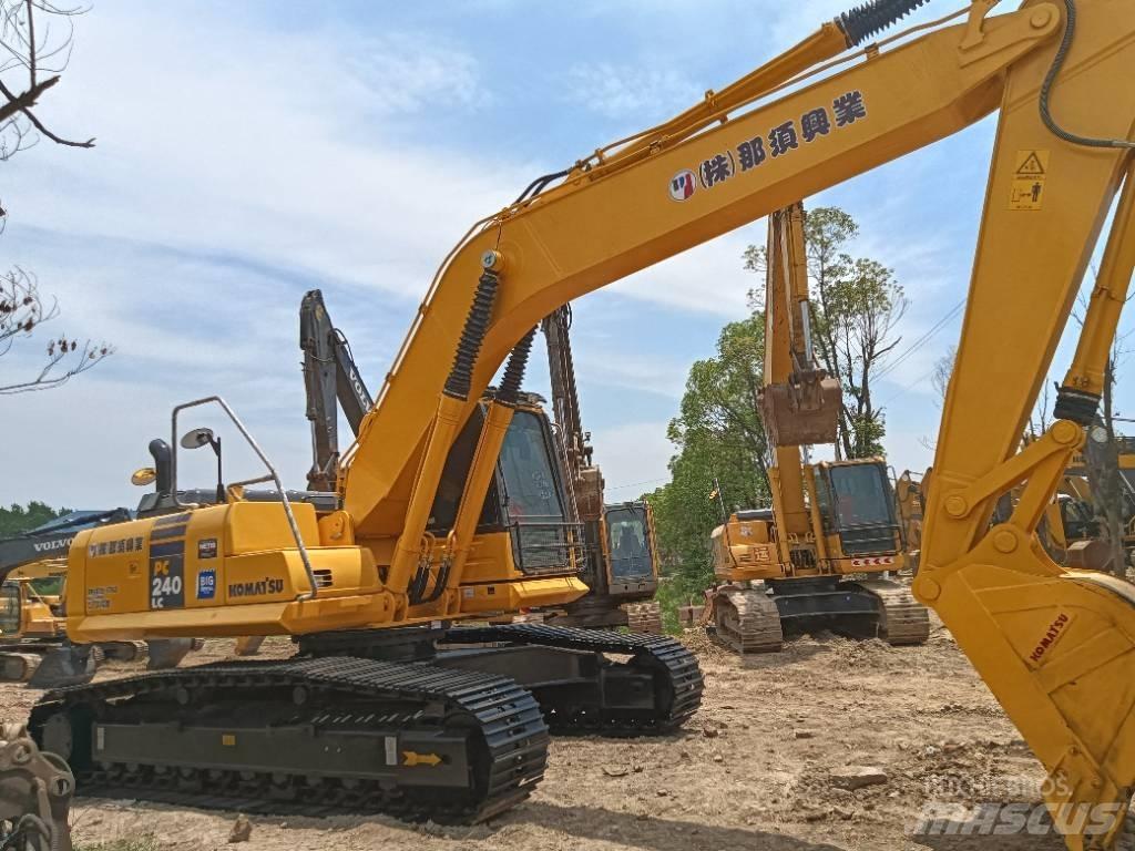 Komatsu PC 240 Εκσκαφείς με ερπύστριες
