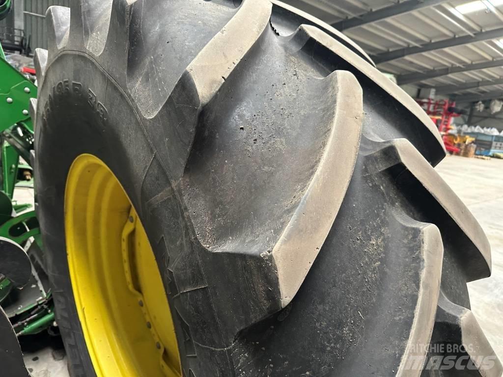 John Deere 6195 R Τρακτέρ