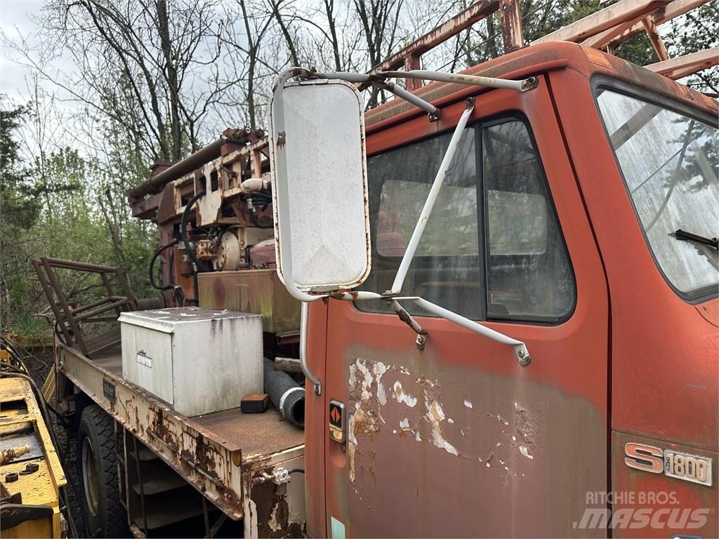 Navistar 1854 Φορτηγά Kαρότσα με ανοιγόμενα πλαϊνά