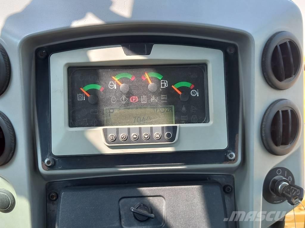 CAT D8T (Abu Dhabi) Μπουλντόζες με ερπύστριες