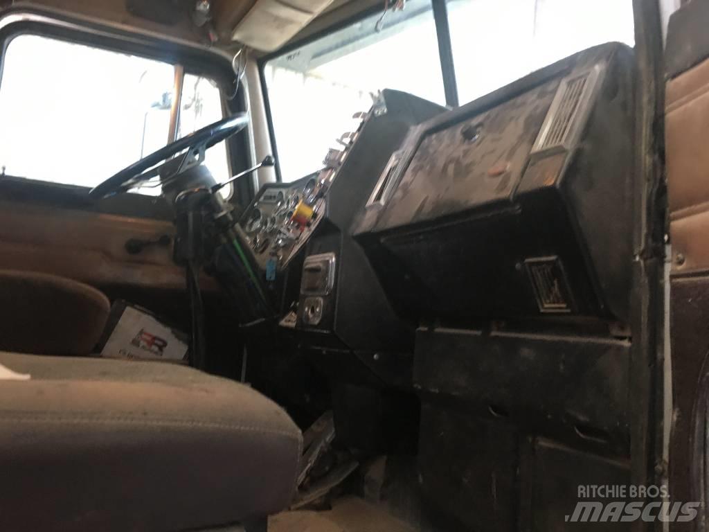 Peterbilt 378 Τρακτέρ συγκόλλησης