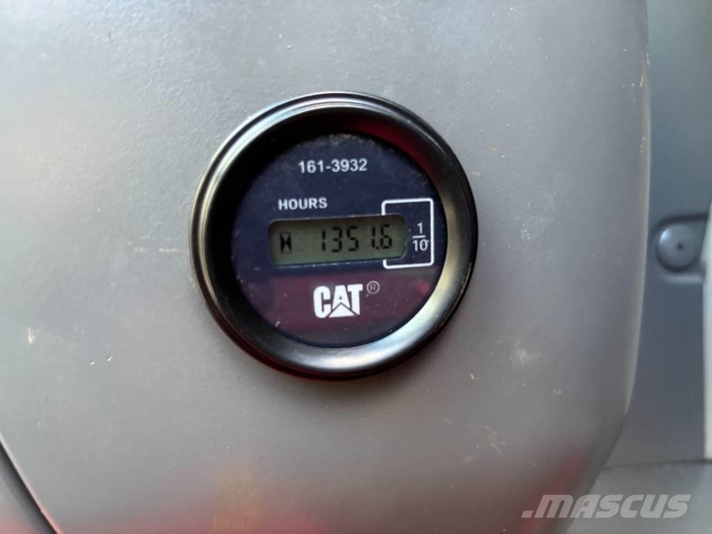CAT 329 D Εκσκαφείς με ερπύστριες