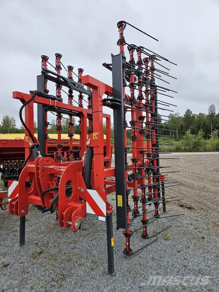 Tume Harrow s 660 L Σβάρνες