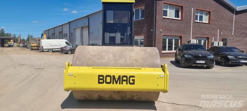Bomag BW 211 D-3 Οδοστρωτήρες μονού κυλίνδρου