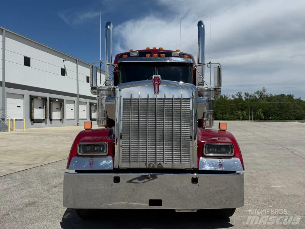Kenworth W 900 L Τράκτορες