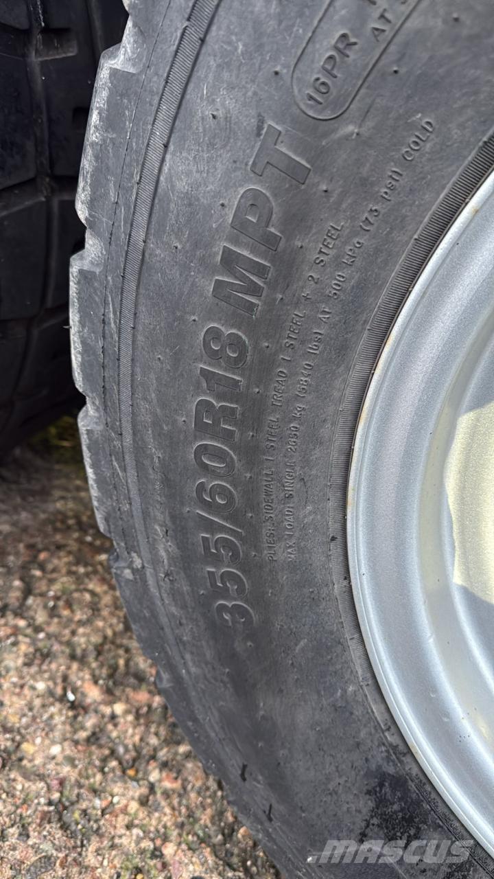 Brantner TA8040 Ανατρεπόμενες ρυμούλκες