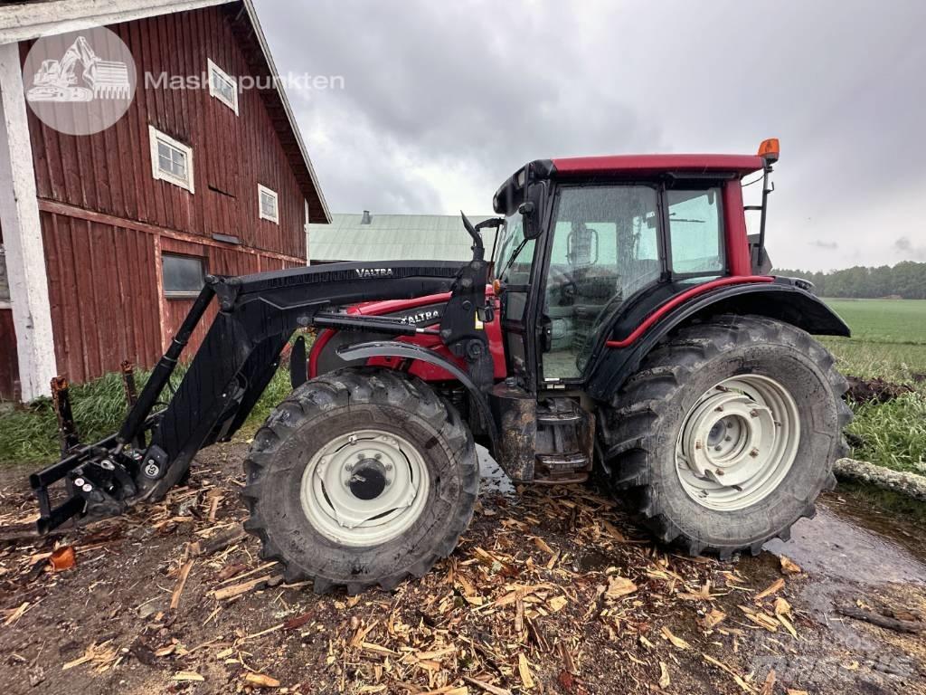 Valtra N 121 Τρακτέρ