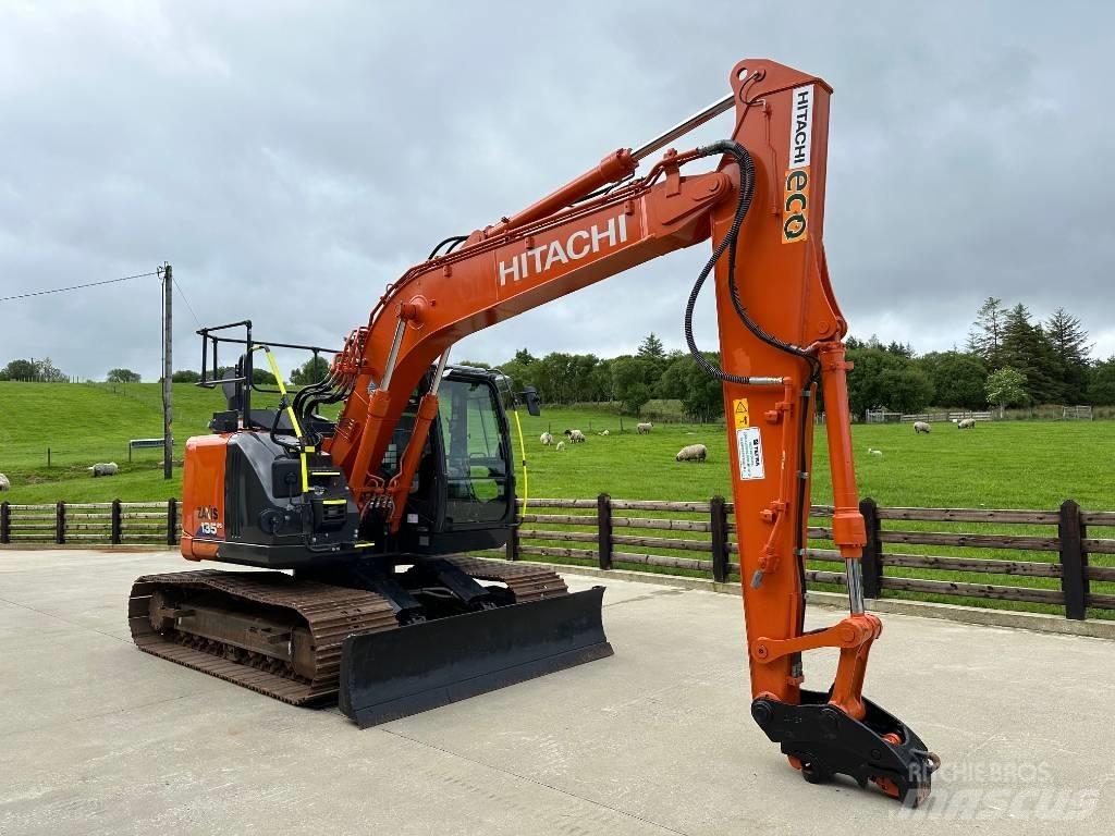 Hitachi ZX 135 US-6 Εκσκαφείς με ερπύστριες