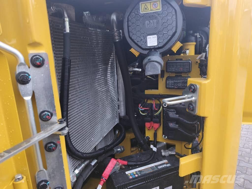 CAT 308 Εκσκαφείς με ερπύστριες