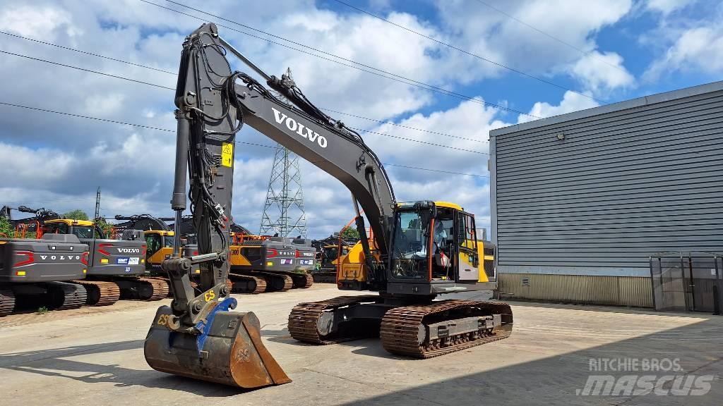 Volvo EC220E Εκσκαφείς με ερπύστριες