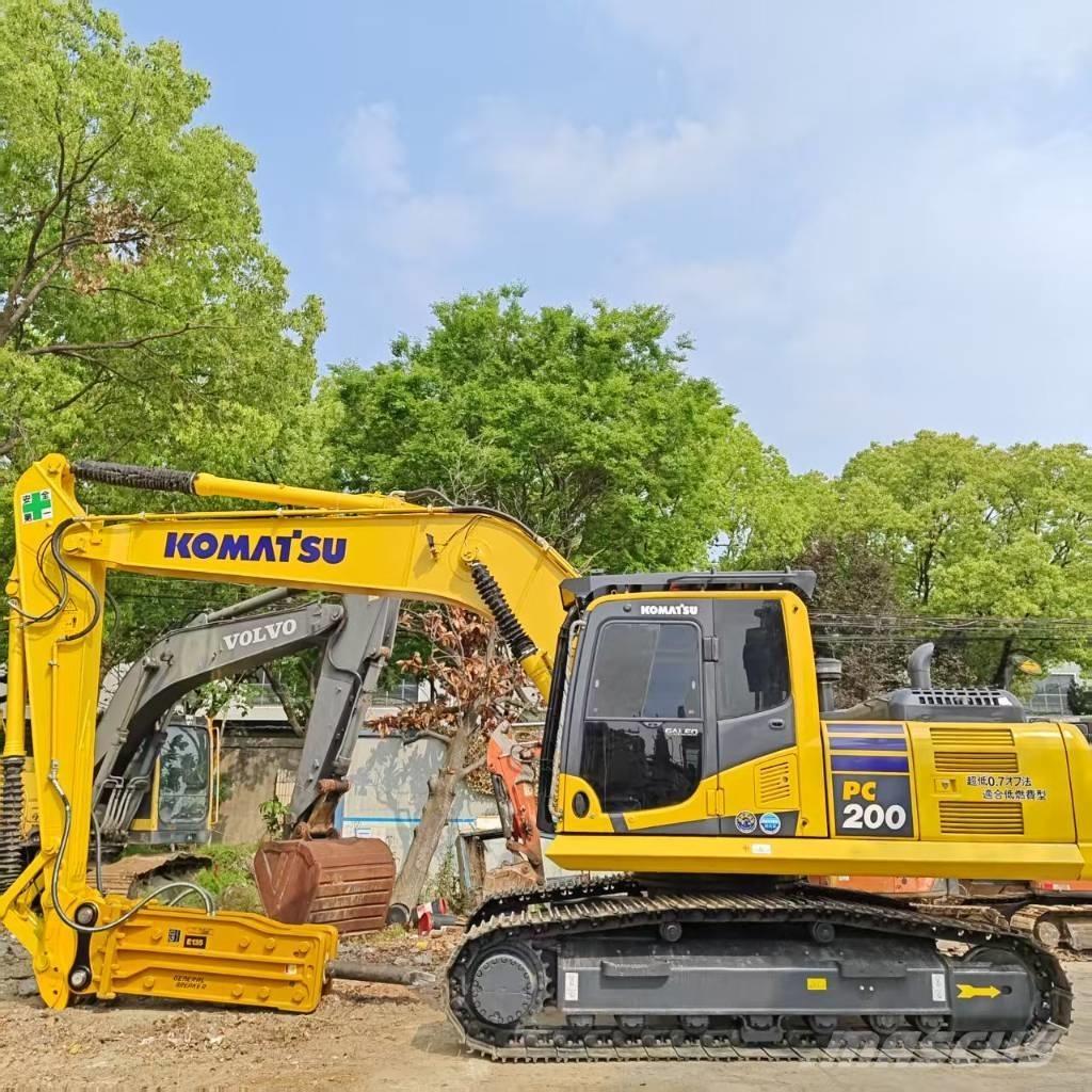 Komatsu PC 200-8 Εκσκαφείς με ερπύστριες