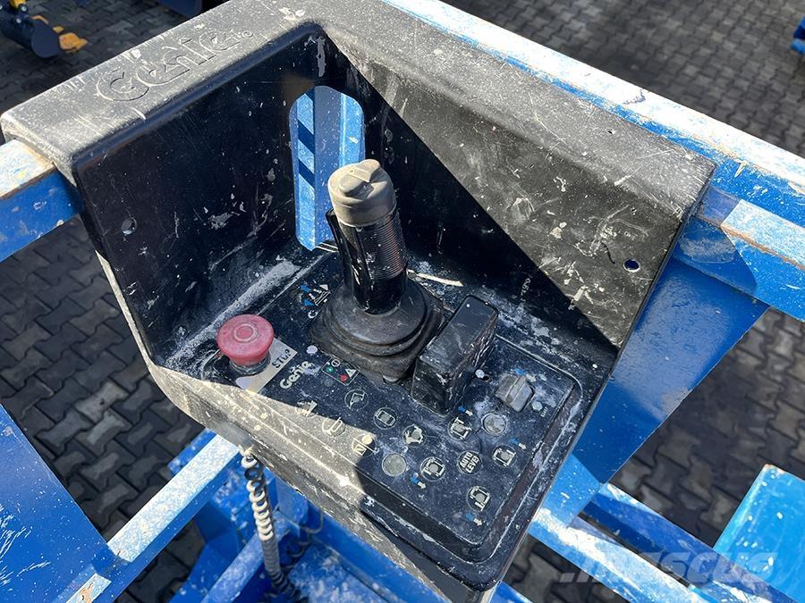 Genie GS-3268 Ανυψωτήρες ψαλιδωτής άρθρωσης