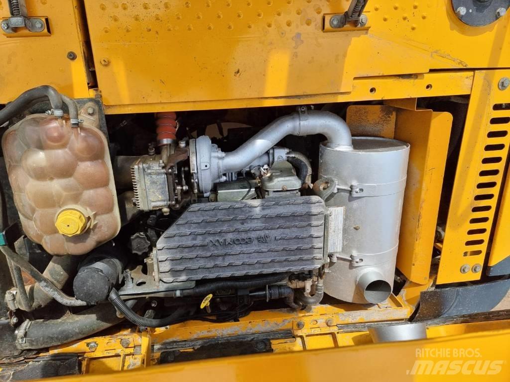 JCB JS 130 LC Εκσκαφείς με ερπύστριες