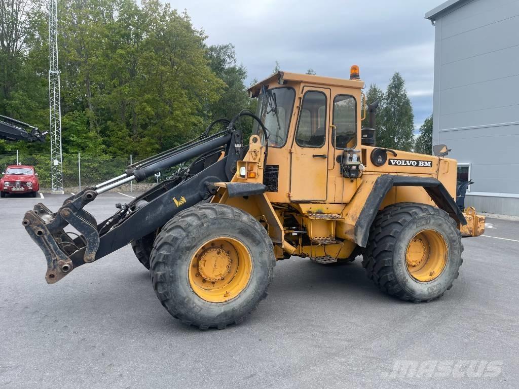 Volvo BM L 70 Τρακτέρ