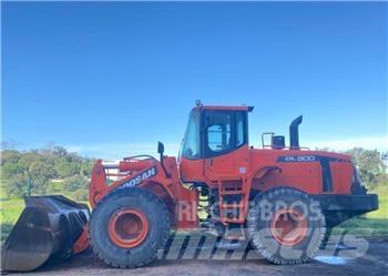 Doosan DL 300 Φορτωτές με λάστιχα (Τροχοφόροι)