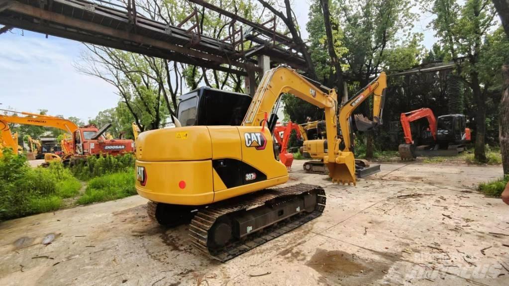CAT 307 Εκσκαφείς με ερπύστριες