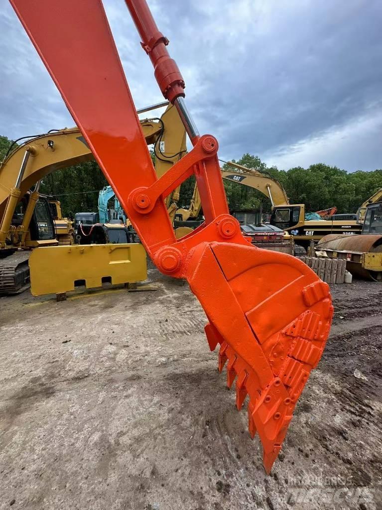 Hitachi ZX200 Εκσκαφείς με ερπύστριες