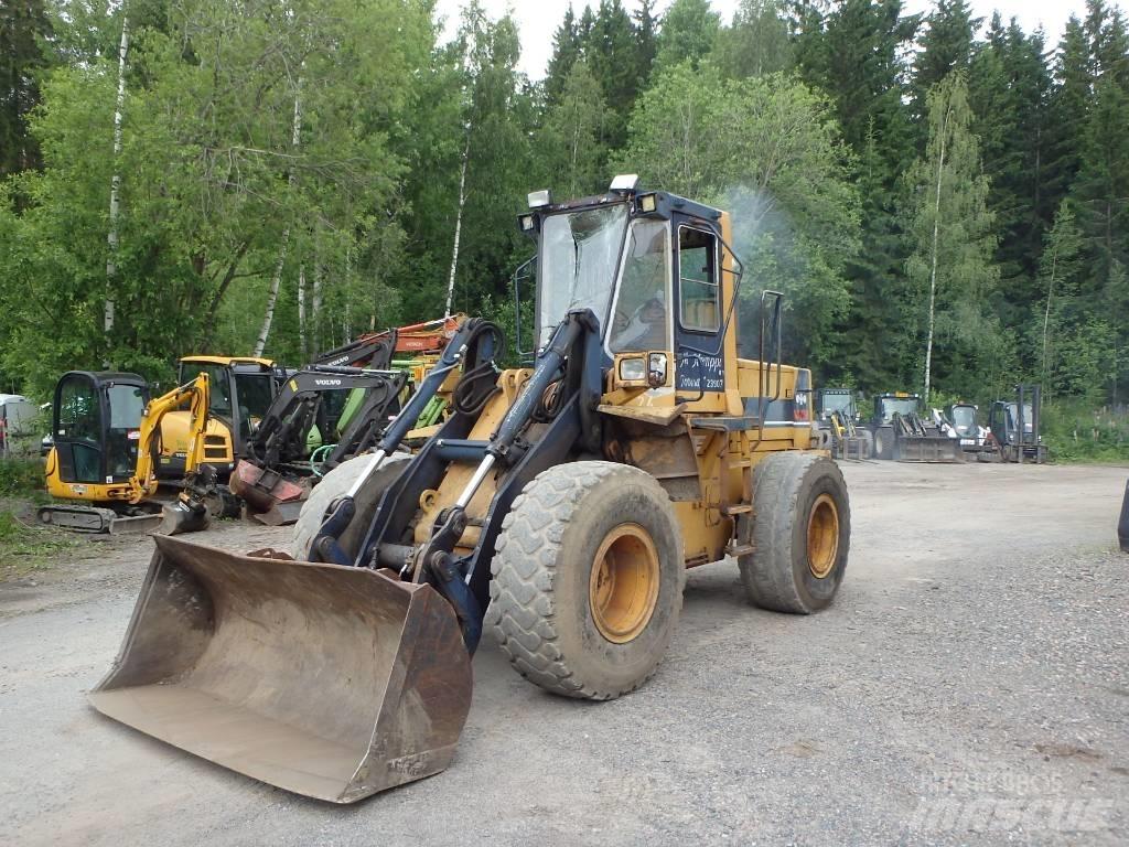 Komatsu WA 250-1 Φορτωτές με λάστιχα (Τροχοφόροι)