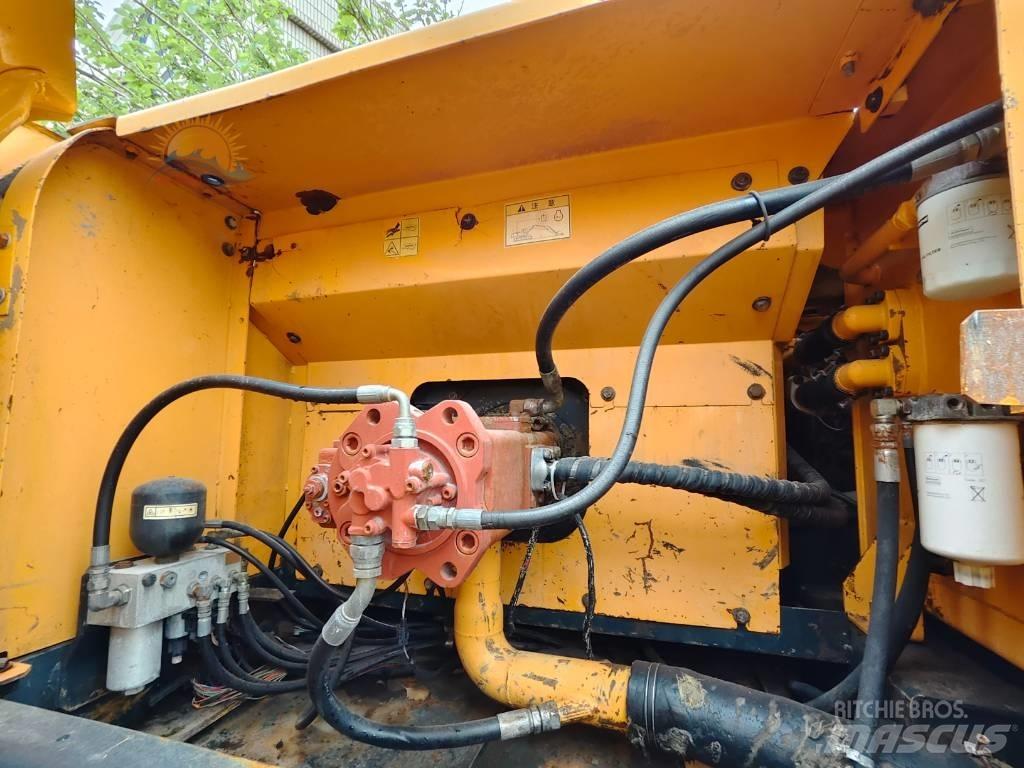 Hyundai R 300 LC-9S Εκσκαφείς με ερπύστριες