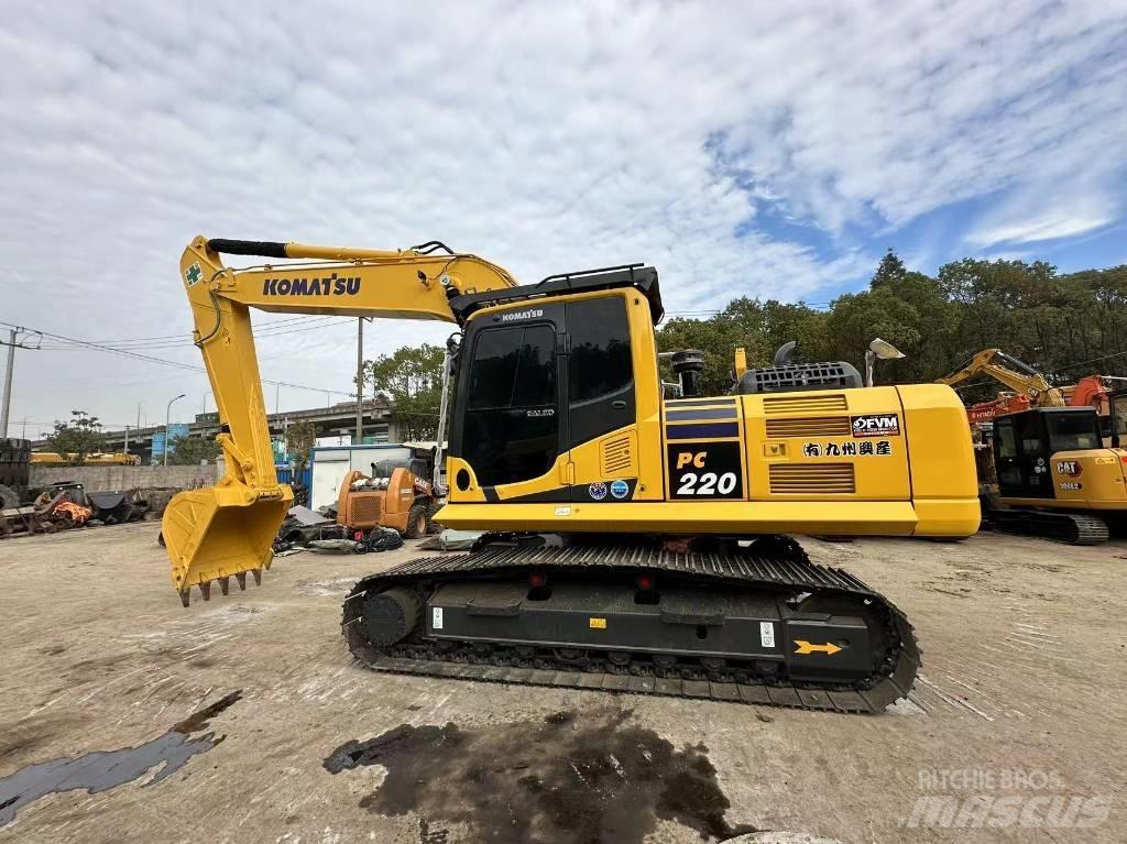 Komatsu PC 220 Εκσκαφείς με ερπύστριες