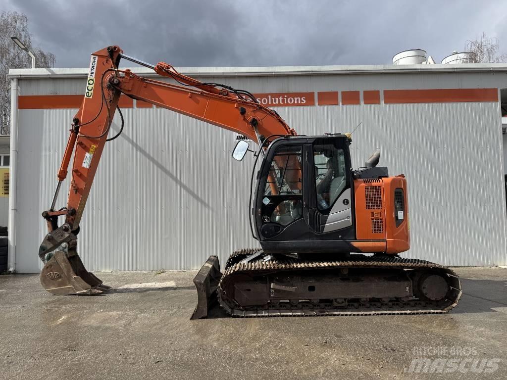 Hitachi ZX 135 US-6 Εκσκαφείς με ερπύστριες
