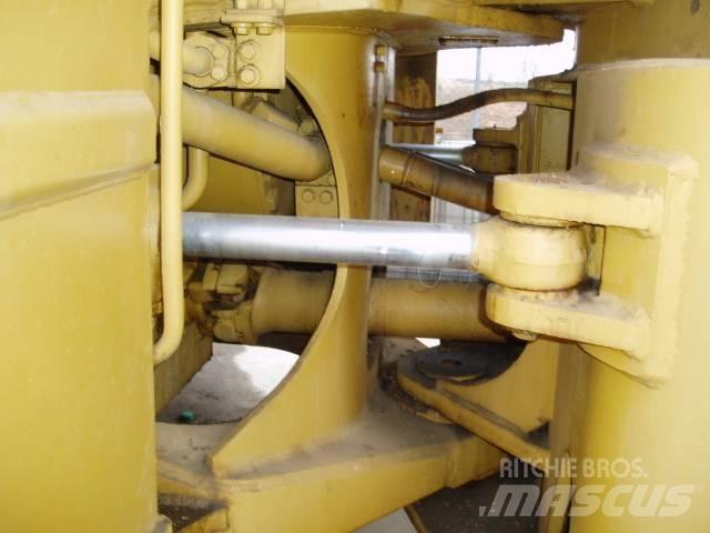 CAT 992 B Φορτωτές με λάστιχα (Τροχοφόροι)