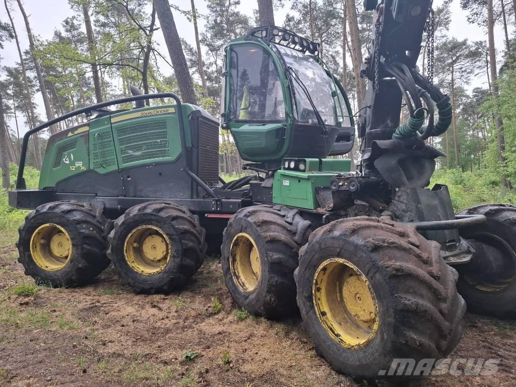 John Deere 1270 G Θεριζοαλωνιστικές μηχανές