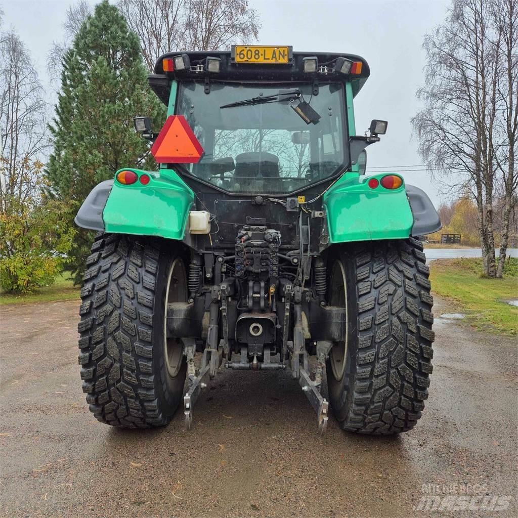 Valtra T182 Versu Τρακτέρ